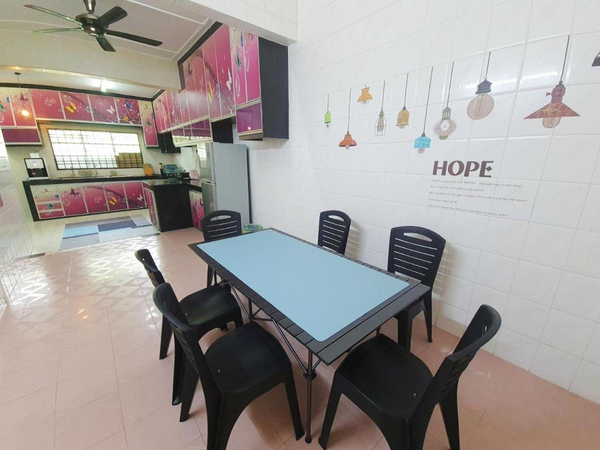 Homestay Lot 90 Town Roomstay *