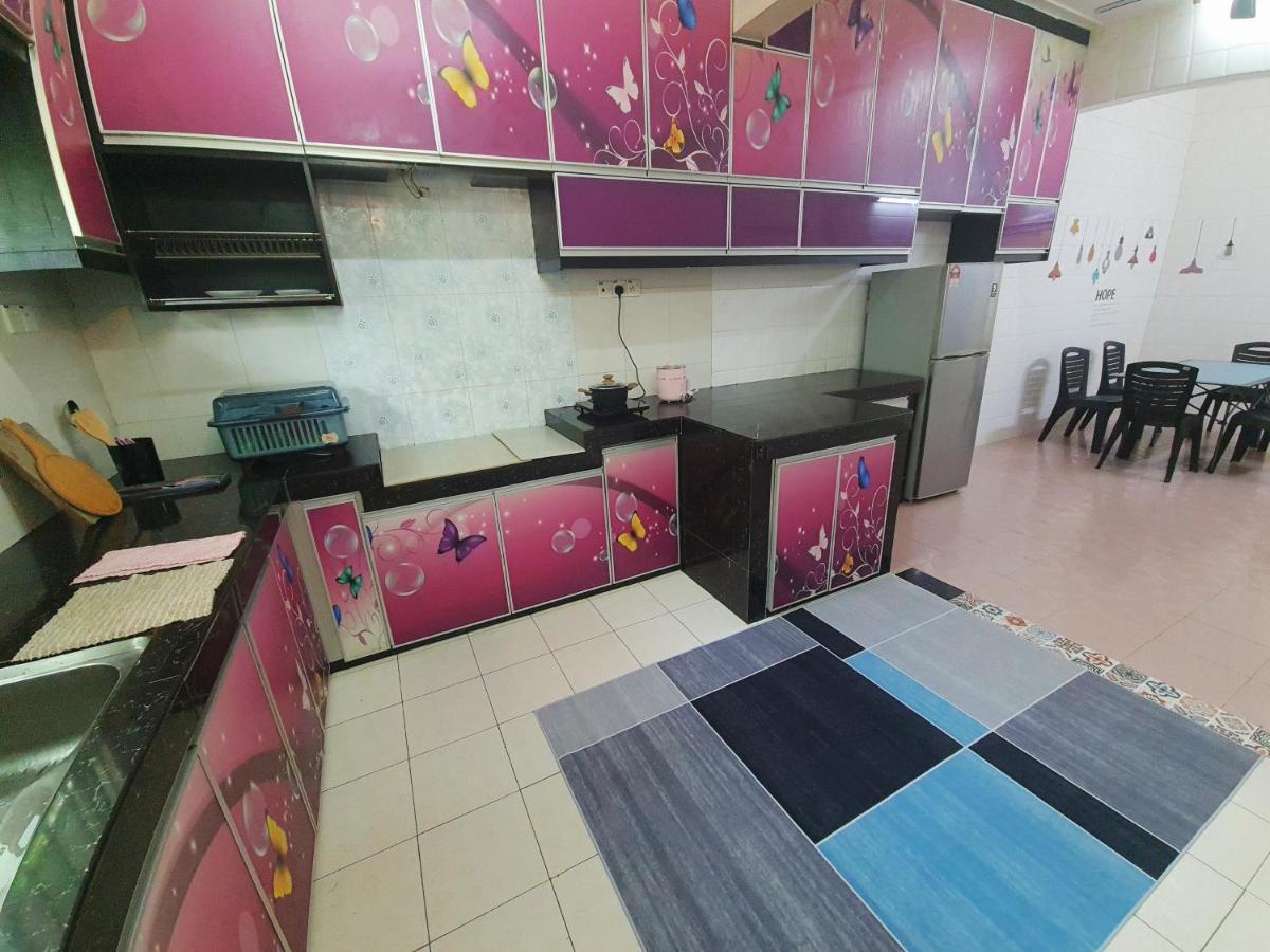 Lot 90 Town Roomstay Homestay *