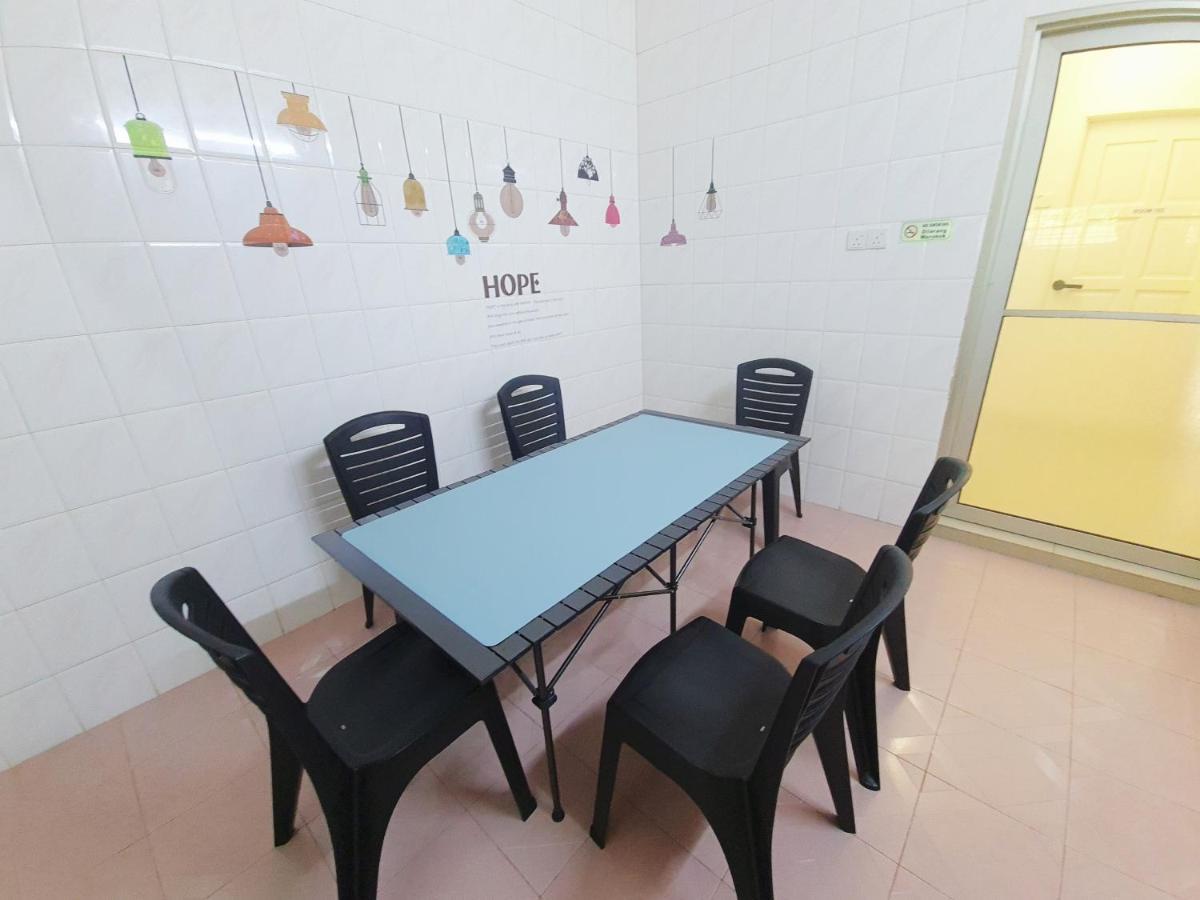 Homestay Lot 90 Town Roomstay *